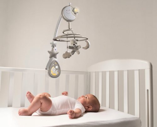 CHICCO 3az1-ben Next2DreamsZenélő Körforgó Kék 0m+, textil babaöbölhöz is feltehető