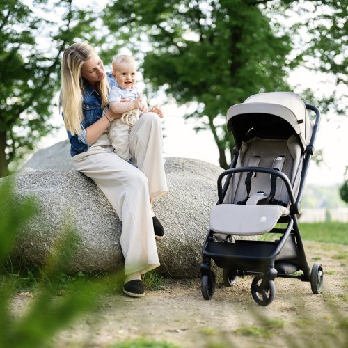 PETITE&MARS Sport babakocsi Flip Matcha Green