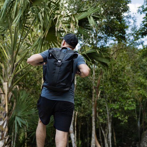 PETITE&MARS Pelenkázó hátizsák babakocsira Jackob Absolute Black